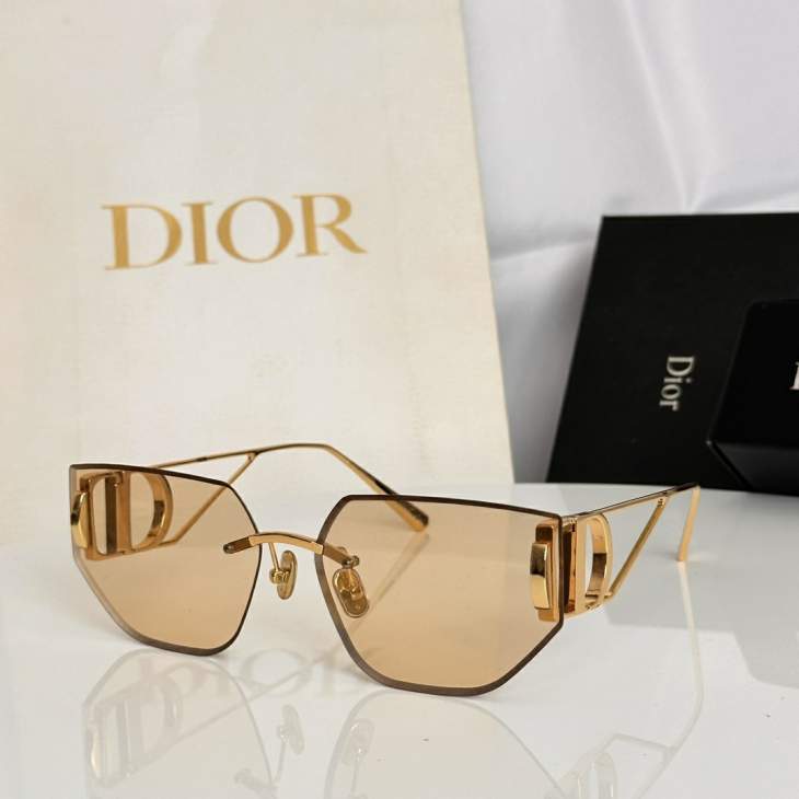 Picture of Dior Sunglasses _SKUfw79398679fw